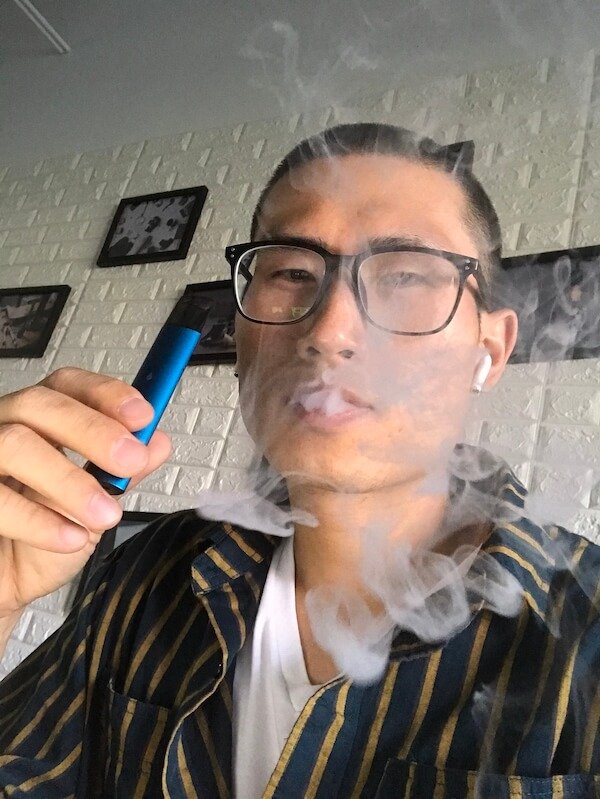 林蓝-RELX电子烟